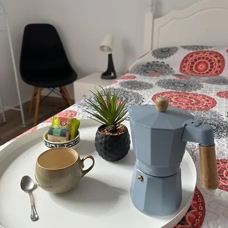 Homestay Acogedora Habitacion Privada Cerca Del Centro De Alicante